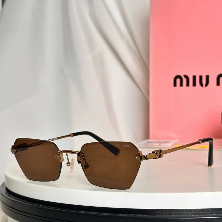 スーパーコピー ミュウミュウ サングラス