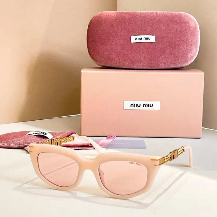 スーパーコピー ミュウミュウ サングラス