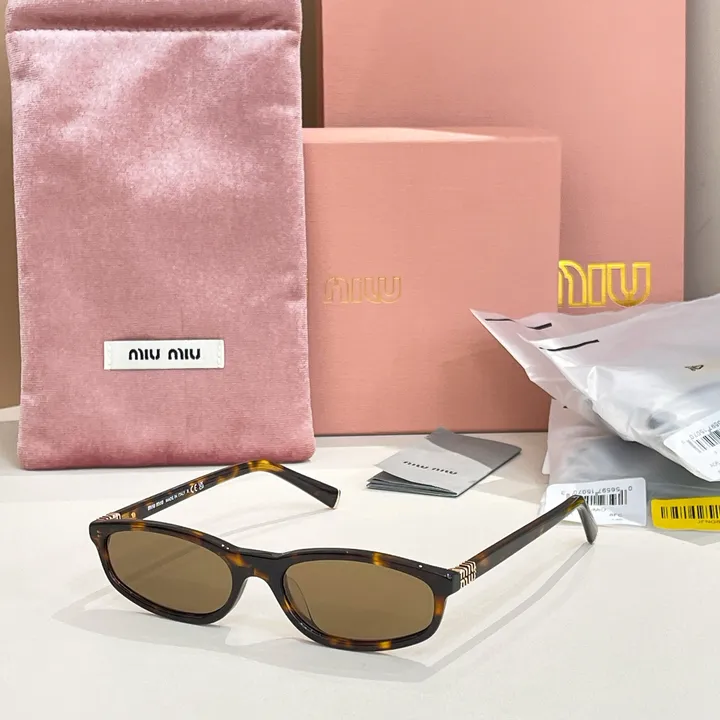 スーパーコピー ミュウミュウ サングラス