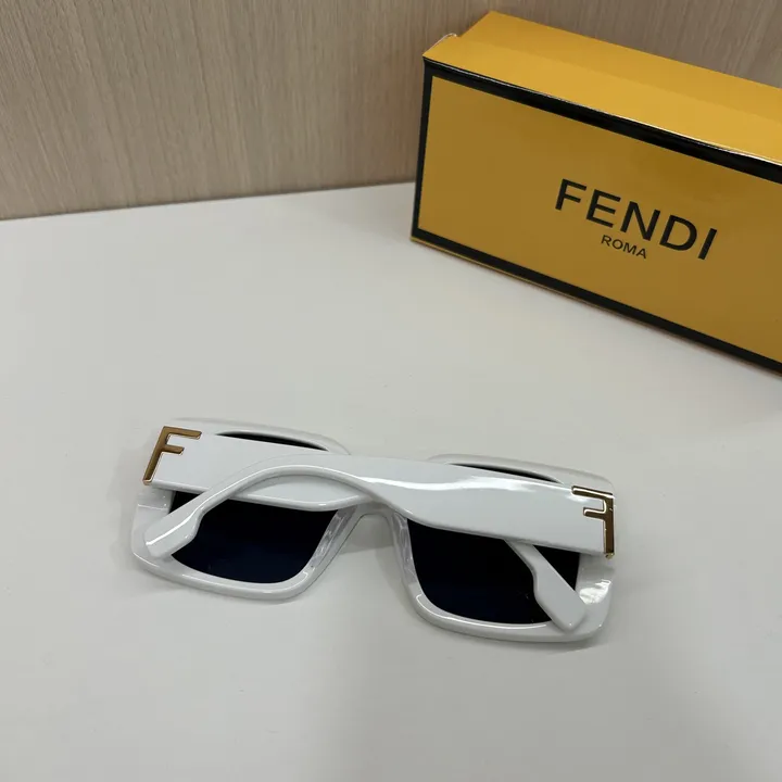 スーパーコピー フェンディ サングラス