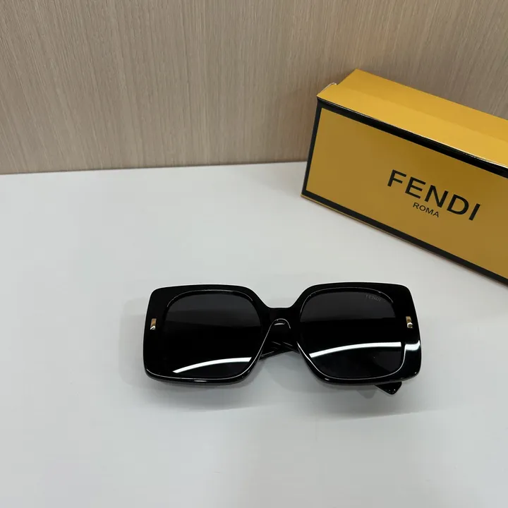 スーパーコピー フェンディ サングラス