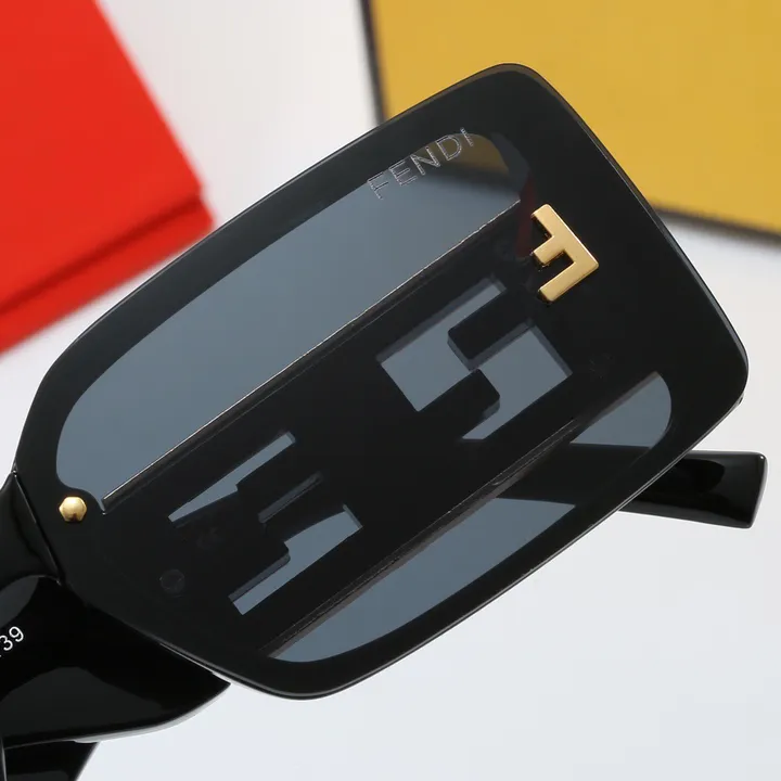 スーパーコピー フェンディ サングラス