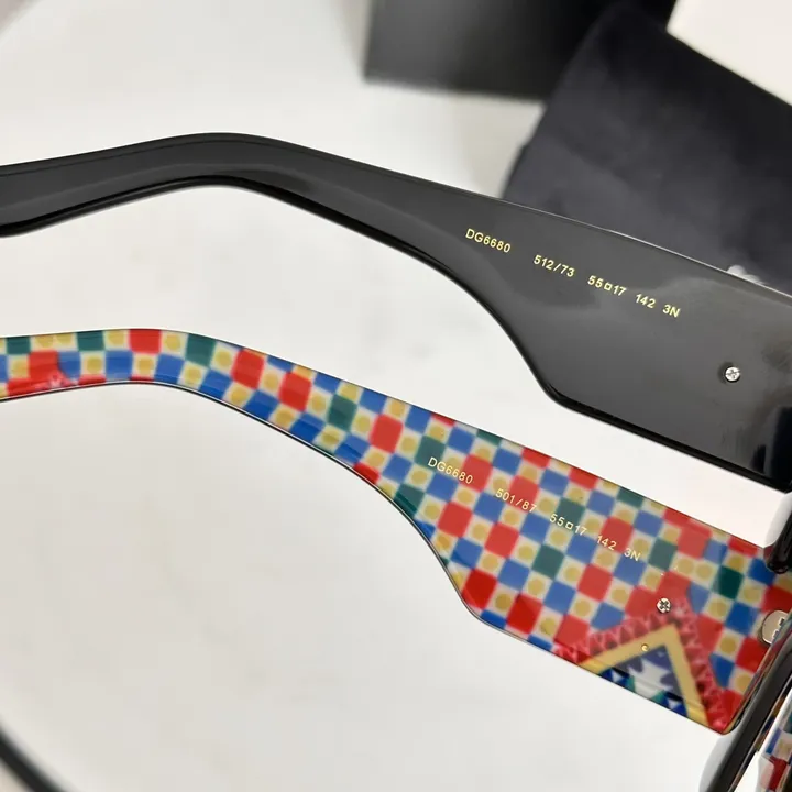 スーパーコピー ミュウミュウ サングラス