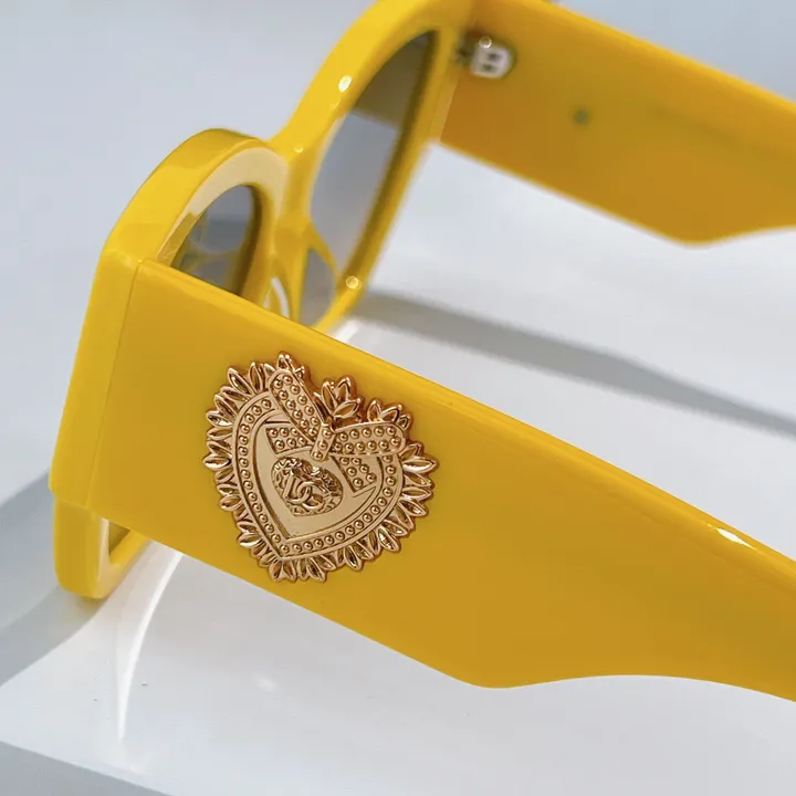 スーパーコピー ミュウミュウ サングラス