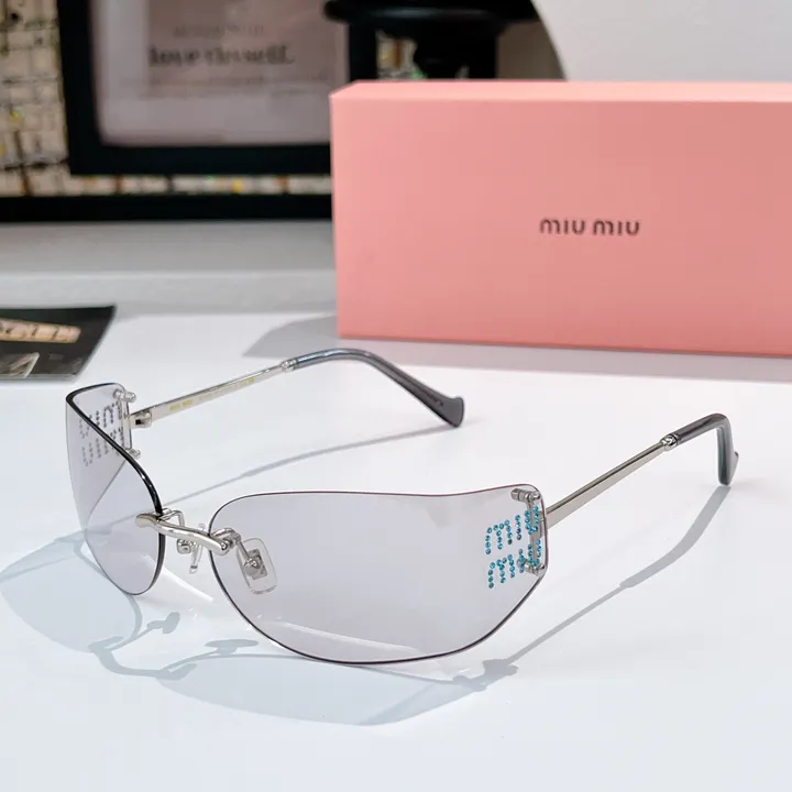 スーパーコピー ミュウミュウ サングラス