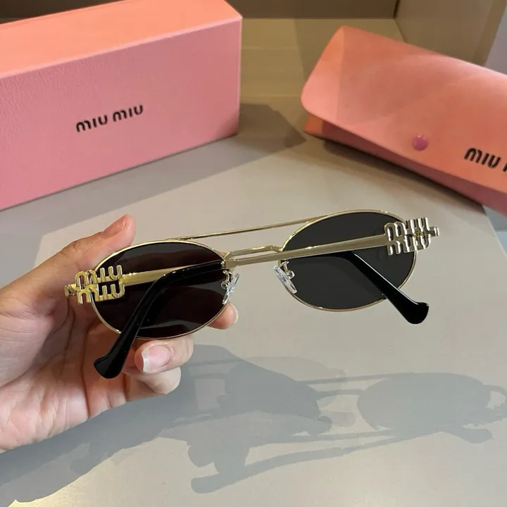 スーパーコピー ミュウミュウ サングラス