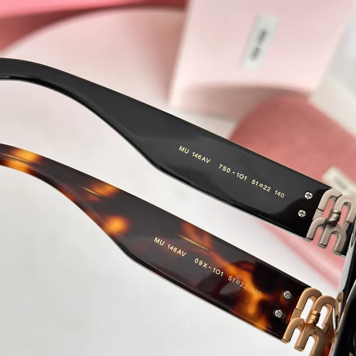 スーパーコピー ミュウミュウ サングラス