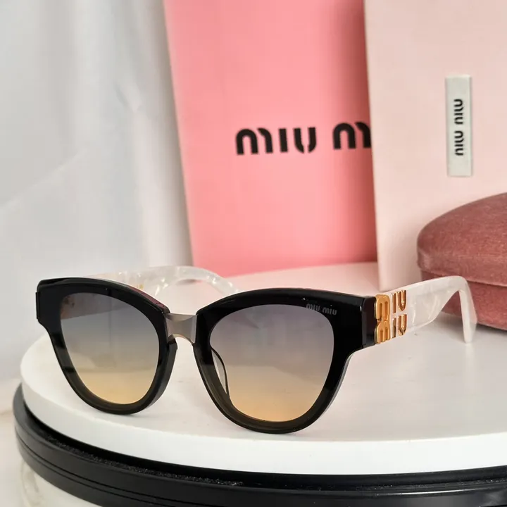 スーパーコピー ミュウミュウ サングラス
