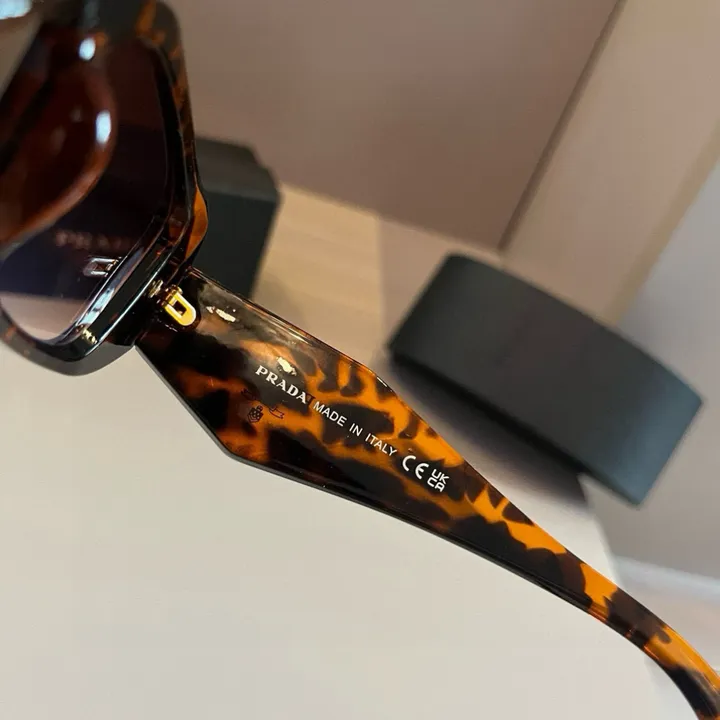 スーパーコピー プラダ サングラス