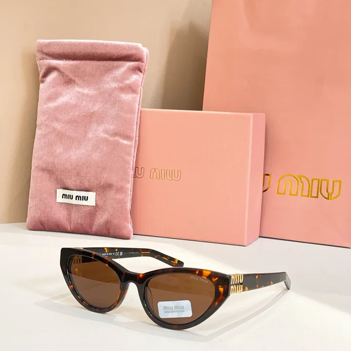 スーパーコピー ミュウミュウ サングラス