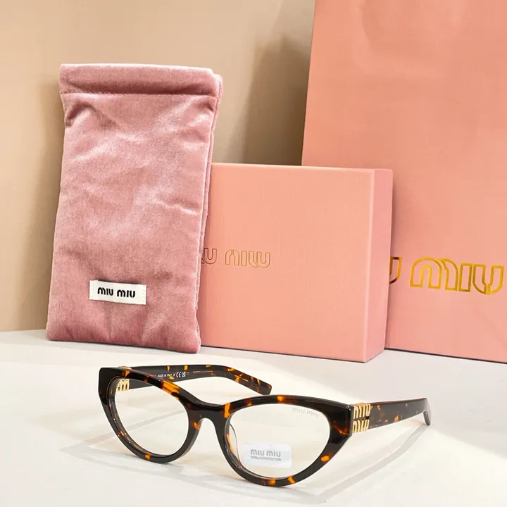 スーパーコピー ミュウミュウ サングラス