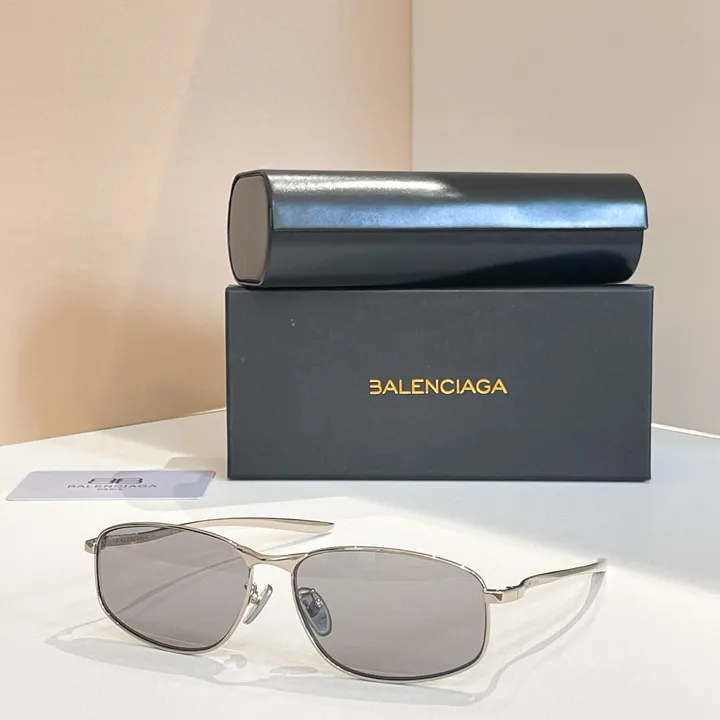 スーパーコピー バレンシアガ サングラス