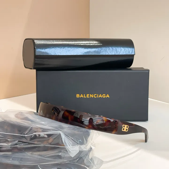 スーパーコピー バレンシアガ サングラス