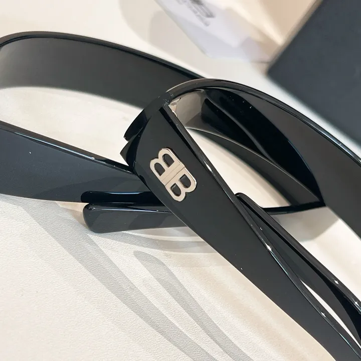 スーパーコピー バレンシアガ サングラス