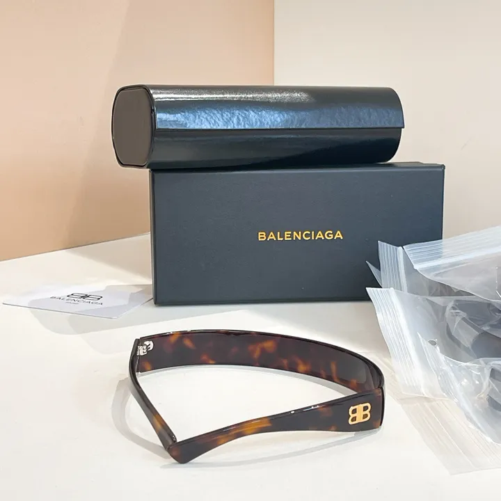 スーパーコピー バレンシアガ サングラス