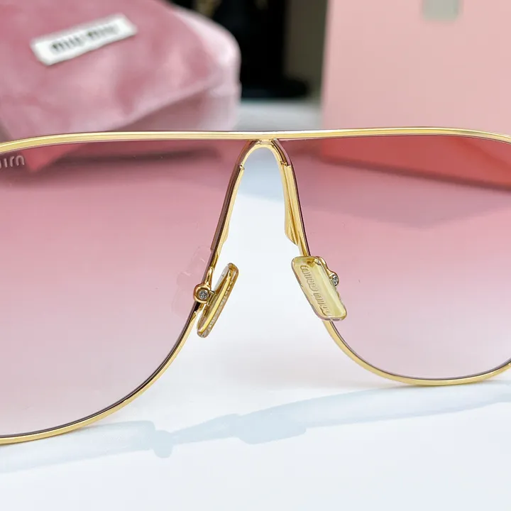 スーパーコピー ミュウミュウ サングラス