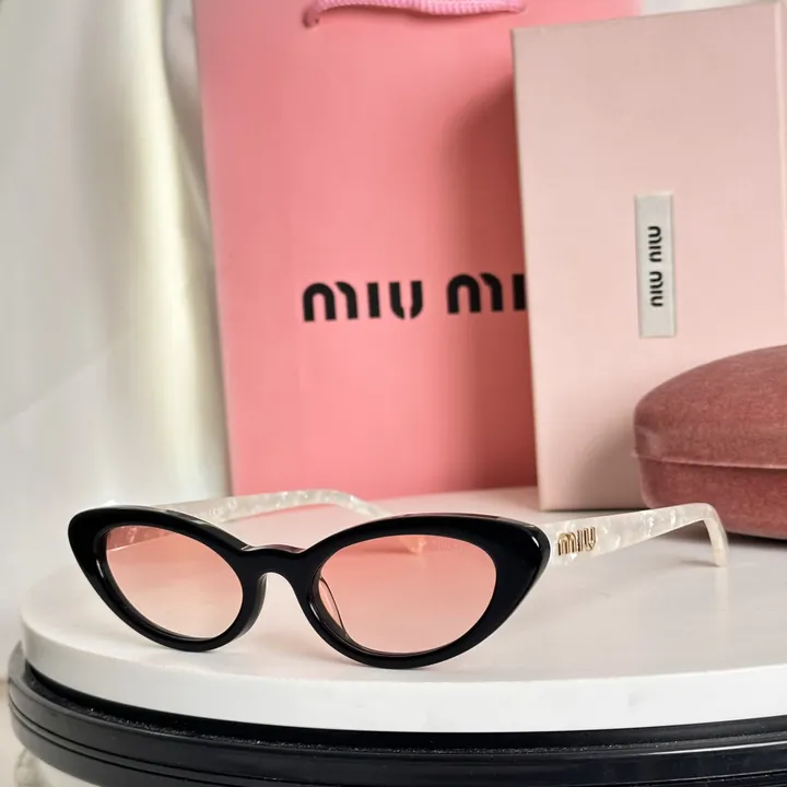 スーパーコピー ミュウミュウ サングラス