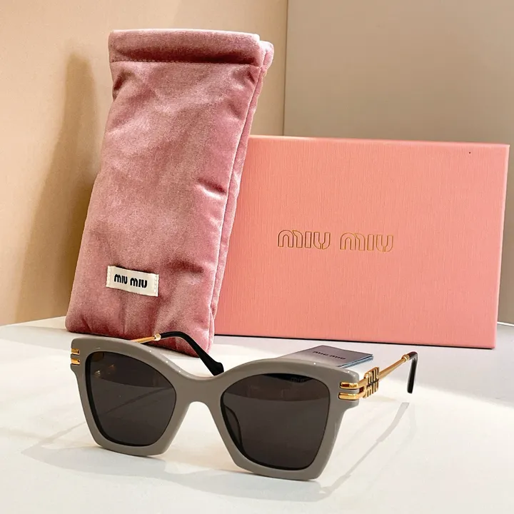 スーパーコピー ミュウミュウ サングラス
