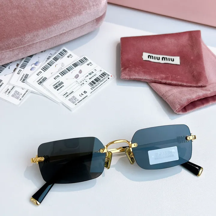 スーパーコピー ミュウミュウ サングラス