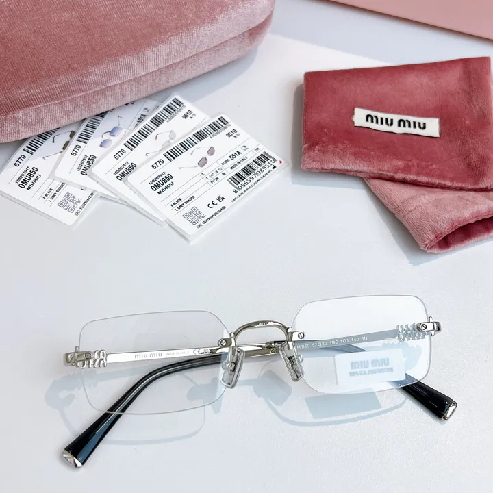 スーパーコピー ミュウミュウ サングラス