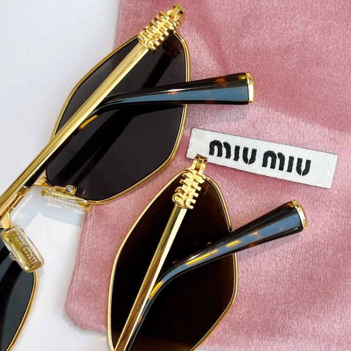 スーパーコピー ミュウミュウ サングラス