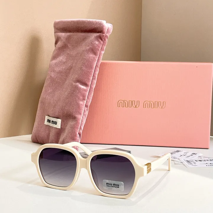 スーパーコピー ミュウミュウ サングラス