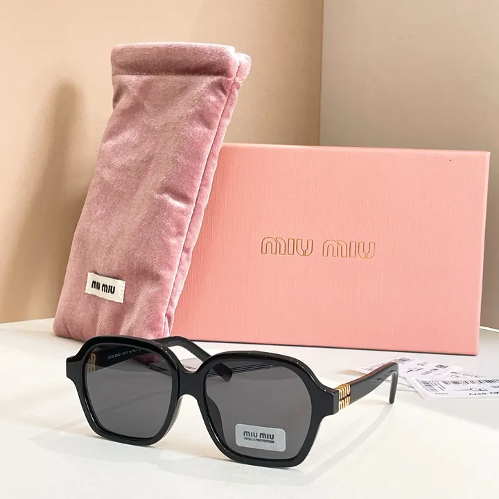 スーパーコピー ミュウミュウ サングラス