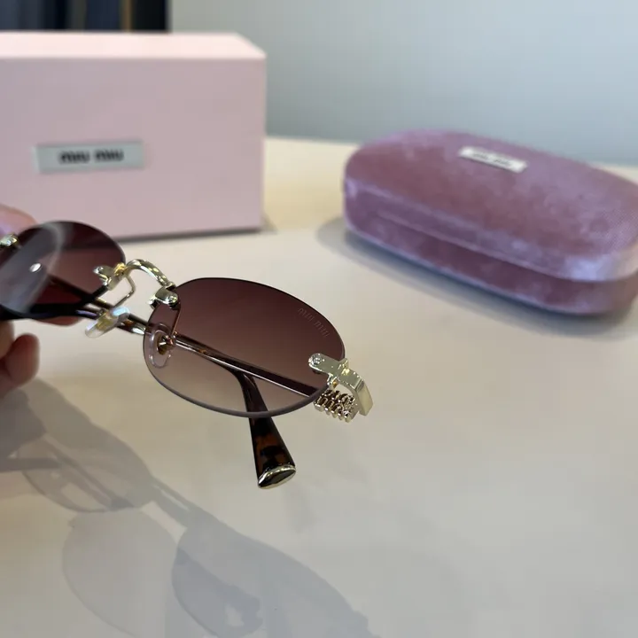 スーパーコピー ミュウミュウ サングラス