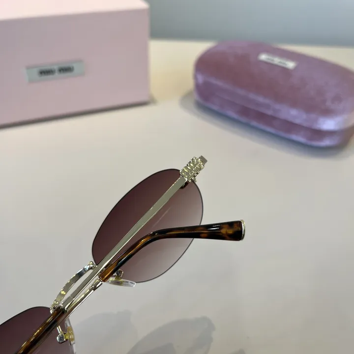 スーパーコピー ミュウミュウ サングラス