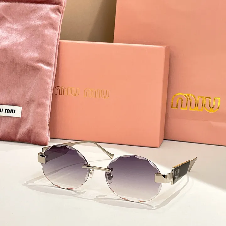 スーパーコピー ミュウミュウ サングラス