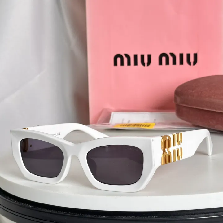 スーパーコピー ミュウミュウ サングラス