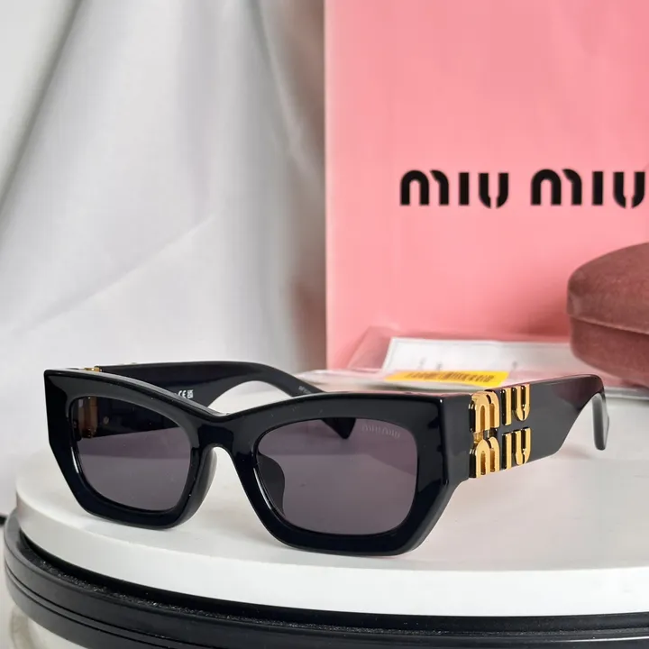 スーパーコピー ミュウミュウ サングラス