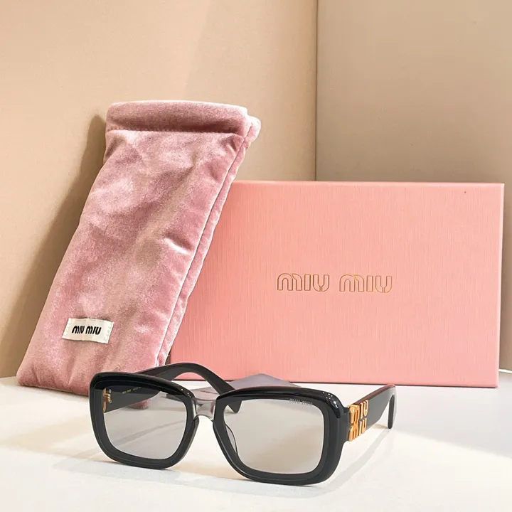 スーパーコピー ミュウミュウ サングラス