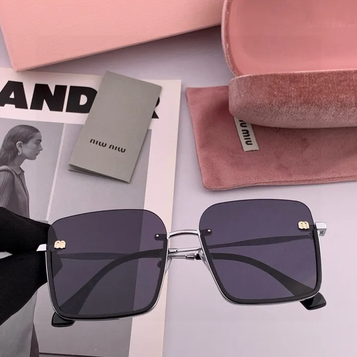 スーパーコピー ミュウミュウ サングラス