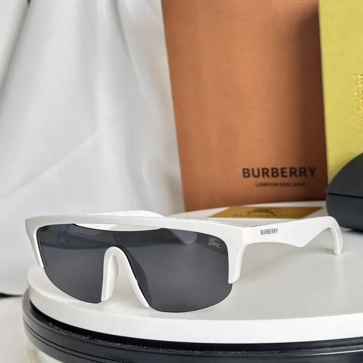 スーパーコピー バーバリー ス サングラス