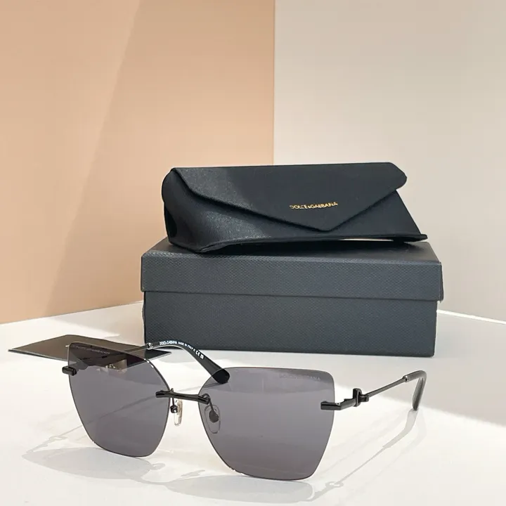 スーパーコピー ミュウミュウ サングラス