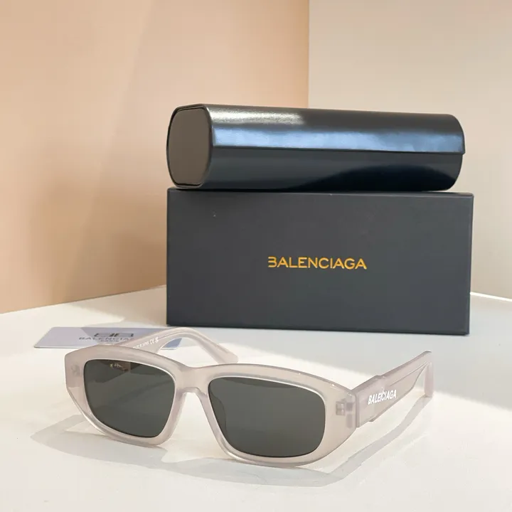 スーパーコピー バレンシアガ サングラス