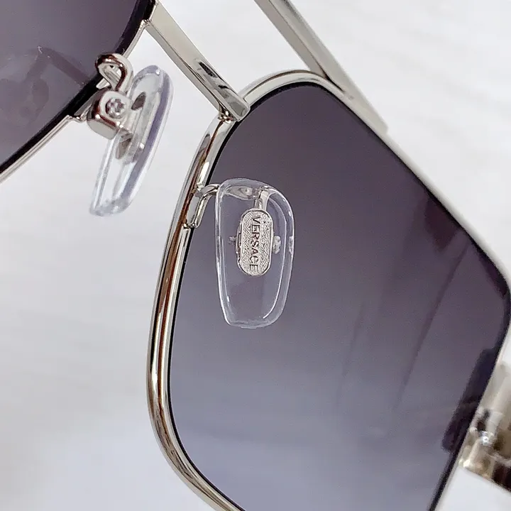 スーパーコピー バーバリー ス サングラス