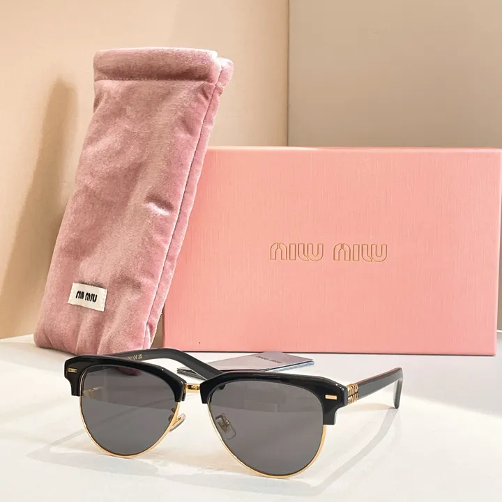スーパーコピー ミュウミュウ サングラス