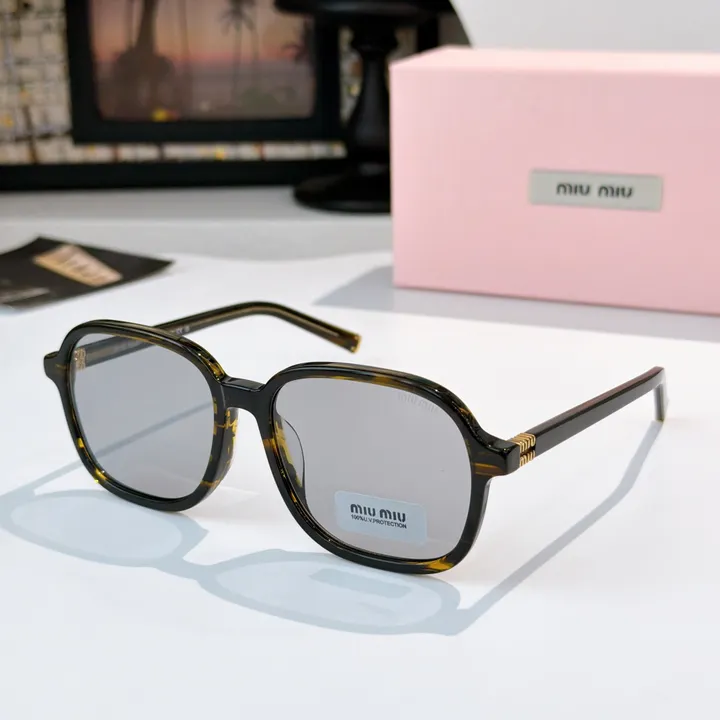 スーパーコピー ミュウミュウ サングラス