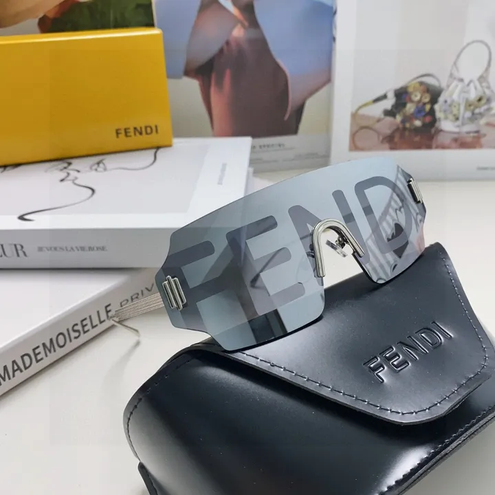 スーパーコピー フェンディ サングラス