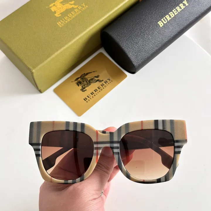 スーパーコピー プラダ サングラス