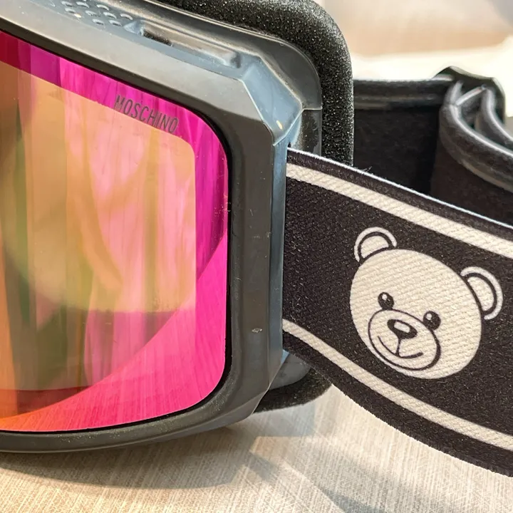 スーパーコピー モスキーノ サングラス