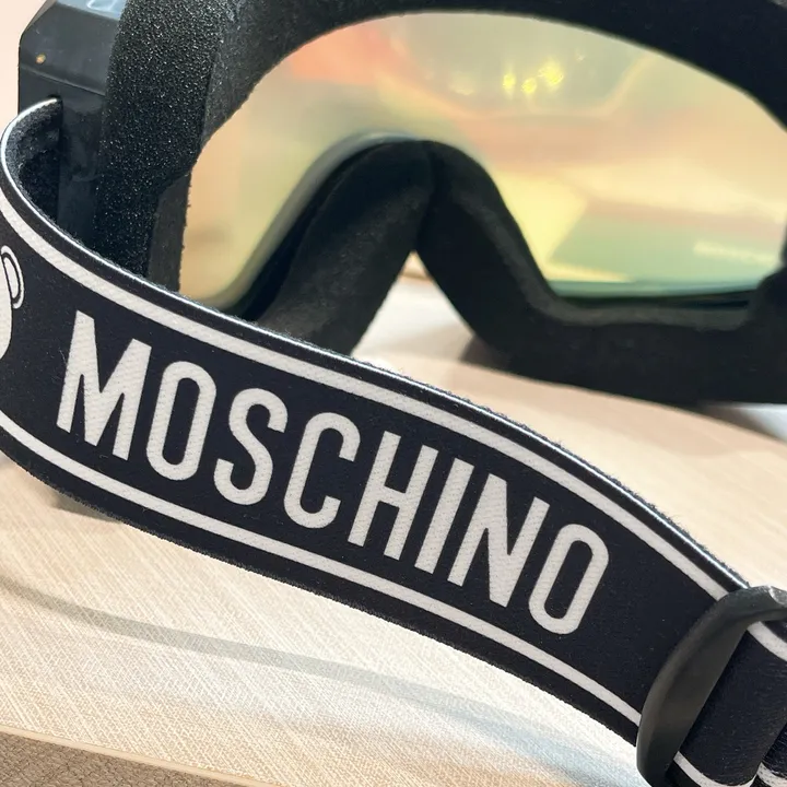 スーパーコピー モスキーノ サングラス
