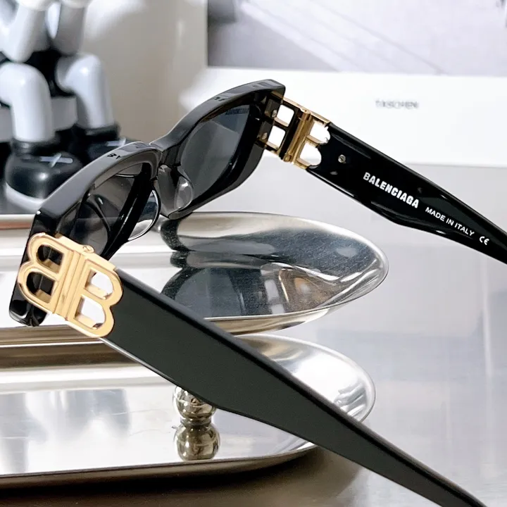 スーパーコピー バレンシアガ サングラス