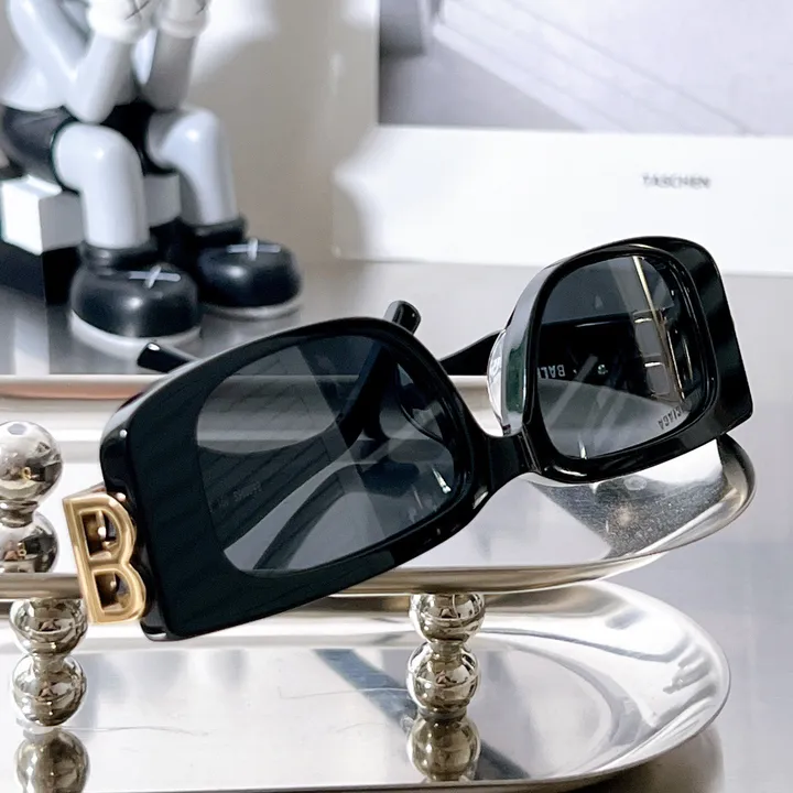 スーパーコピー バレンシアガ サングラス