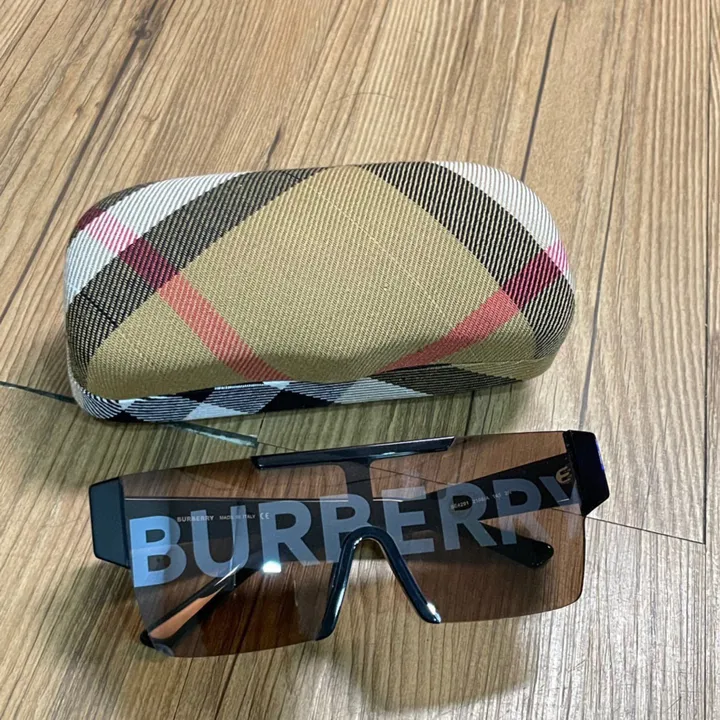 スーパーコピー バーバリー ス サングラス