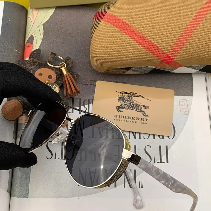 スーパーコピー バーバリー ス サングラス