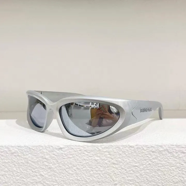 スーパーコピー バレンシアガ サングラス