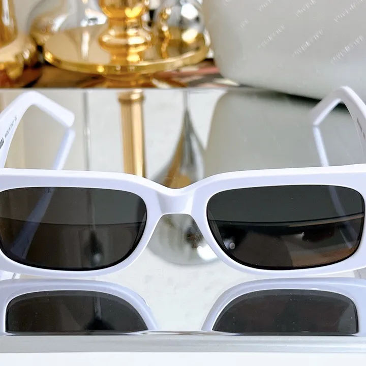 スーパーコピー バレンシアガ サングラス